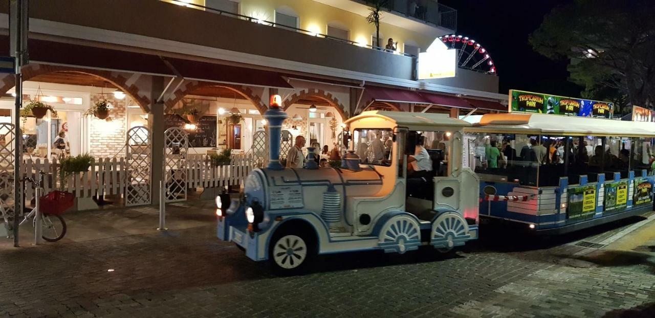 Hotel Stella D'Oro Lido di Jesolo Buitenkant foto